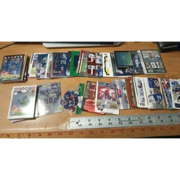 New York Giants 100 Football Card Lot Assorted Years - Picture 4 of 8